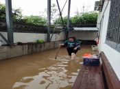 安徽：黄山地区暴雨，教堂被淹受损