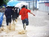 强雷电降雨袭击  四川二次受灾