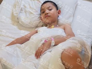 26073  7岁骨肉瘤的曹*煜和32岁恶性纤维肉瘤的妈妈安*苗求助